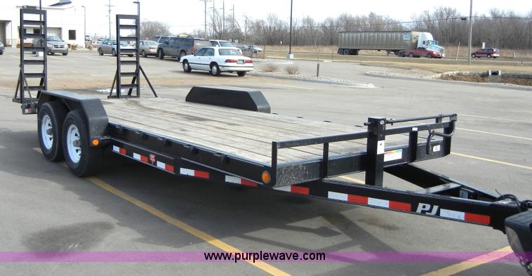 image for item 2331 2010 PJ 25' trailer