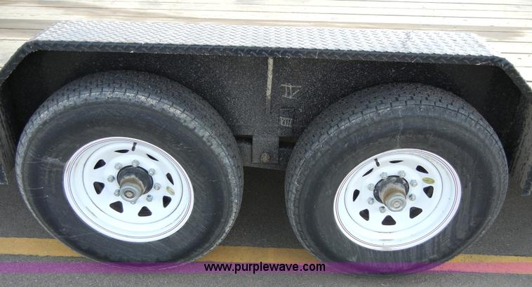 image for item 2331 2010 PJ 25' trailer