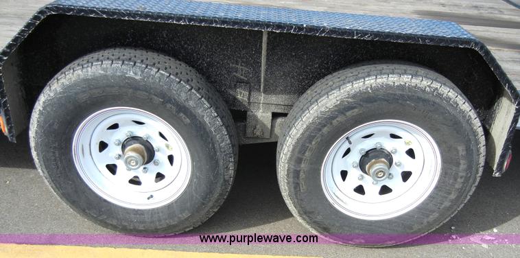 image for item 2331 2010 PJ 25' trailer