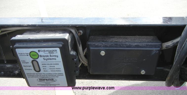 image for item 2331 2010 PJ 25' trailer