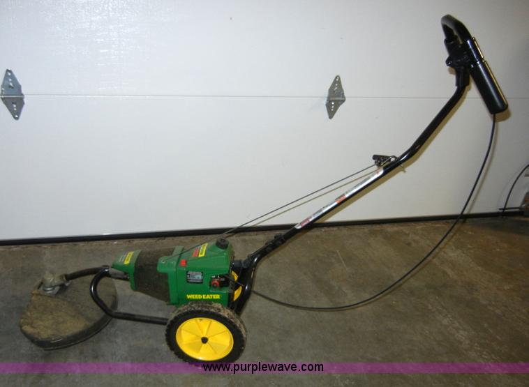 weed-eater-wheeled-string-trimmer