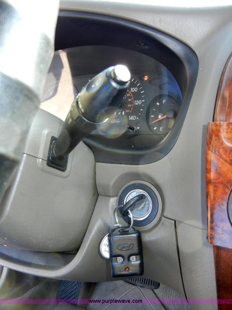 image for item 2377 2000 Hyundai Sonata GLS