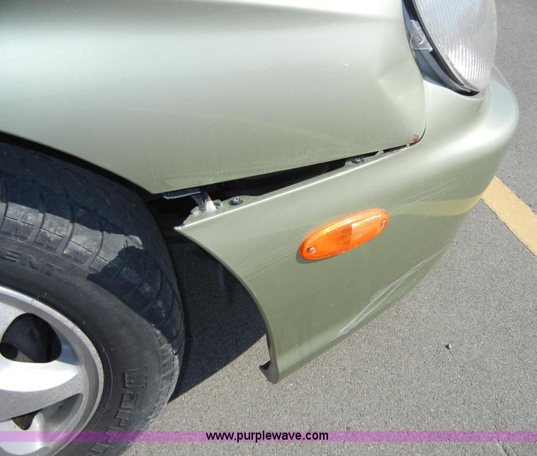 image for item 2377 2000 Hyundai Sonata GLS