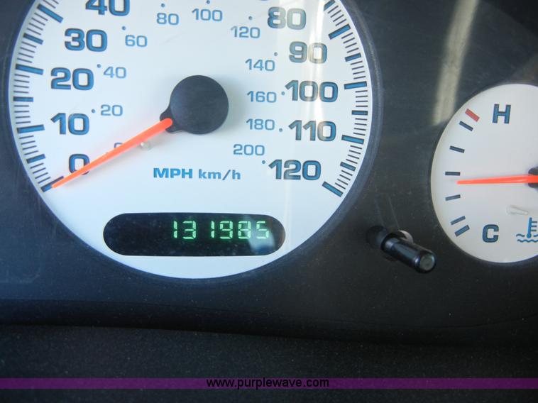 image for item 2381 1998 Dodge Intrepid