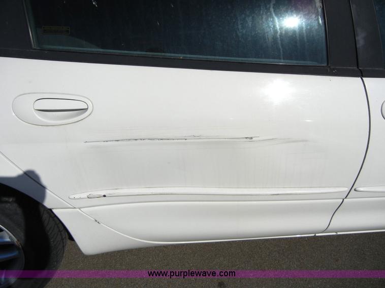 image for item 2381 1998 Dodge Intrepid