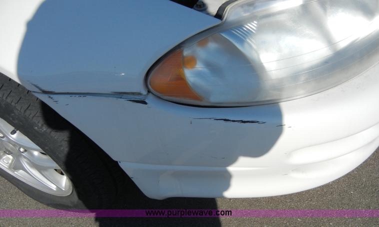 image for item 2381 1998 Dodge Intrepid