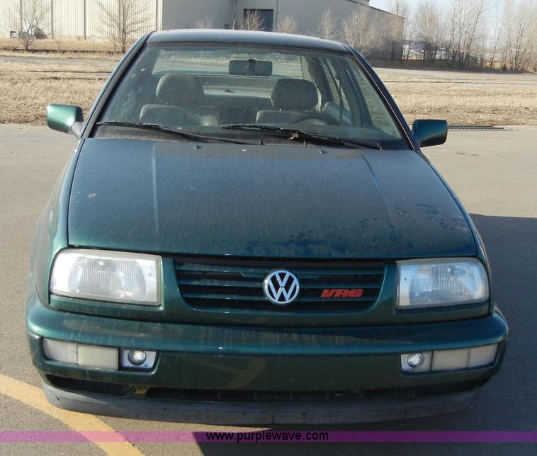 image for item 2382 1996 Volkswagen Jetta GLX