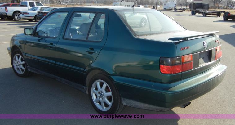 image for item 2382 1996 Volkswagen Jetta GLX