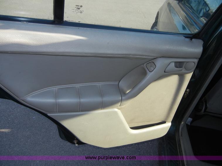 image for item 2382 1996 Volkswagen Jetta GLX