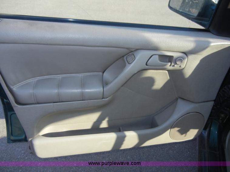 image for item 2382 1996 Volkswagen Jetta GLX