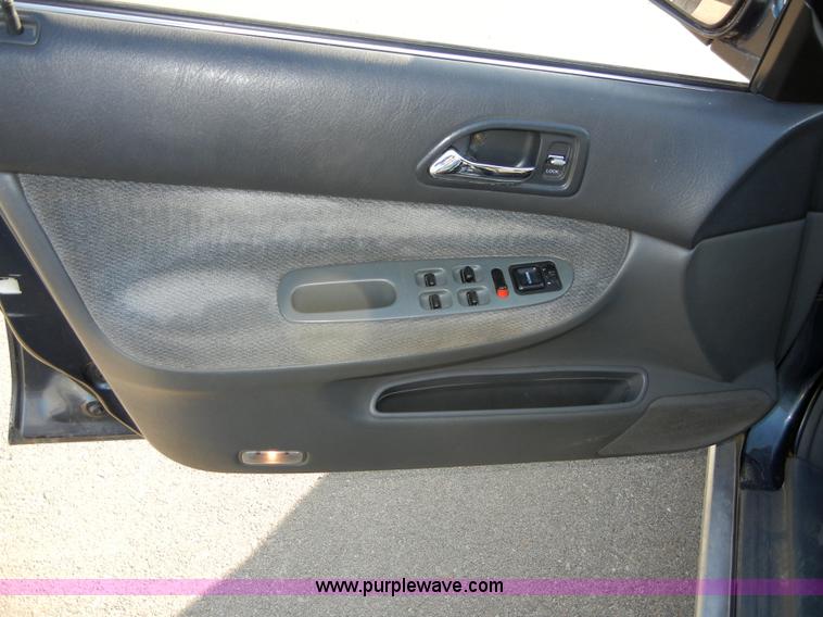 image for item 2383 1997 Honda Accord LX