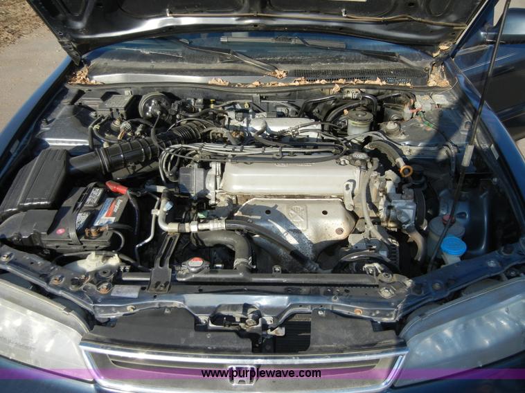 image for item 2383 1997 Honda Accord LX