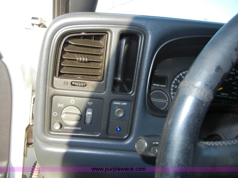 image for item 2384 1999 Chevrolet Silverado C1500 extended cab pickup truck