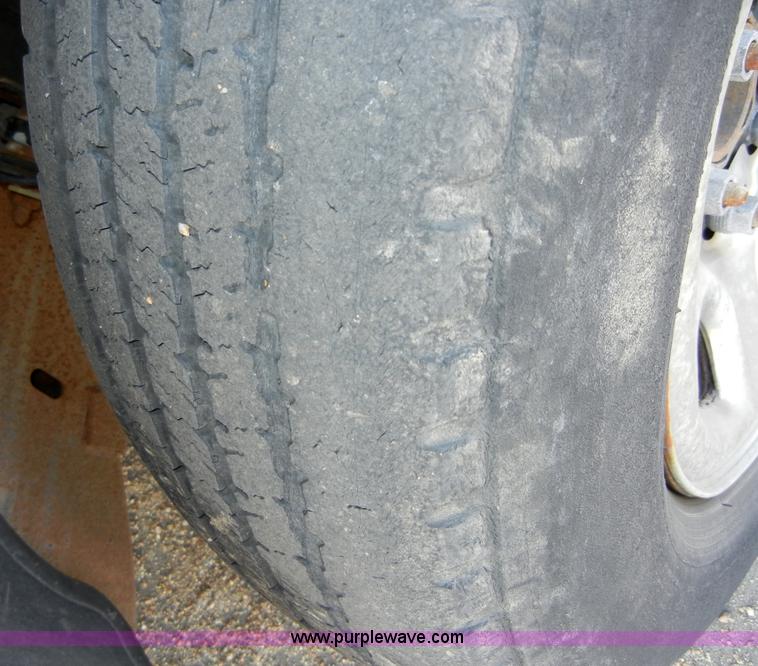 image for item 2384 1999 Chevrolet Silverado C1500 extended cab pickup truck