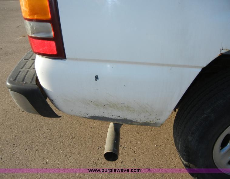 image for item 2384 1999 Chevrolet Silverado C1500 extended cab pickup truck