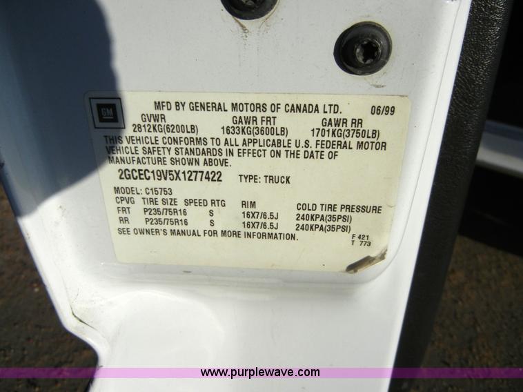 image for item 2384 1999 Chevrolet Silverado C1500 extended cab pickup truck