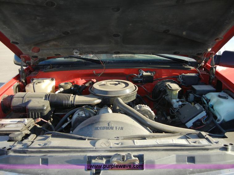 image for item 2385 1995 Chevrolet Tahoe LS K1500 SUV