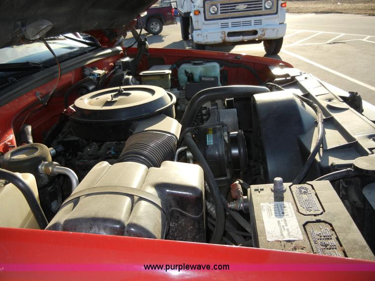 image for item 2385 1995 Chevrolet Tahoe LS K1500 SUV