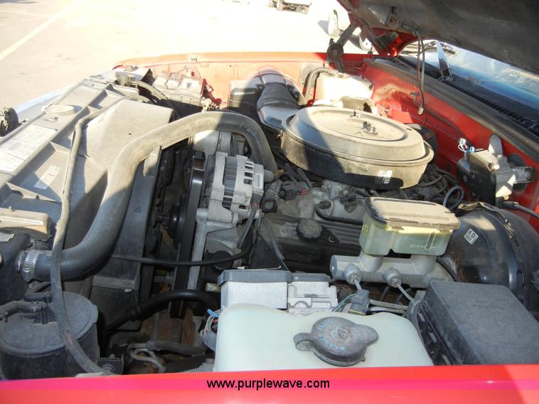 image for item 2385 1995 Chevrolet Tahoe LS K1500 SUV