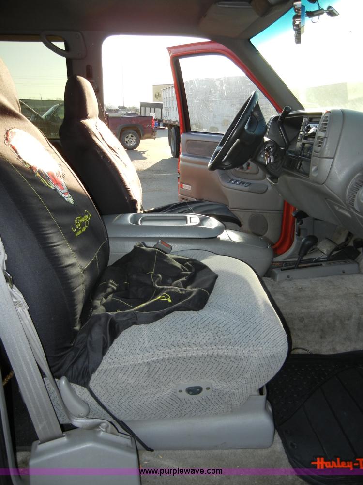 image for item 2385 1995 Chevrolet Tahoe LS K1500 SUV