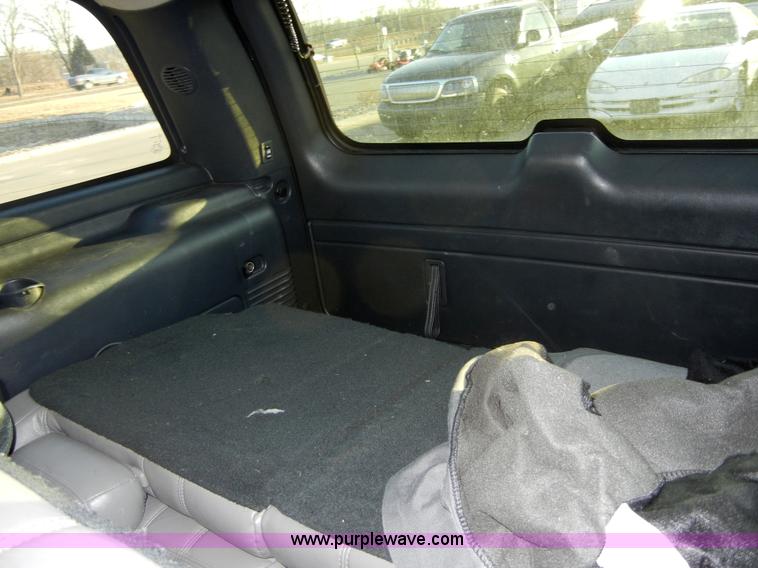 image for item 2386 2001 Chevrolet Tahoe LT K1500 SUV