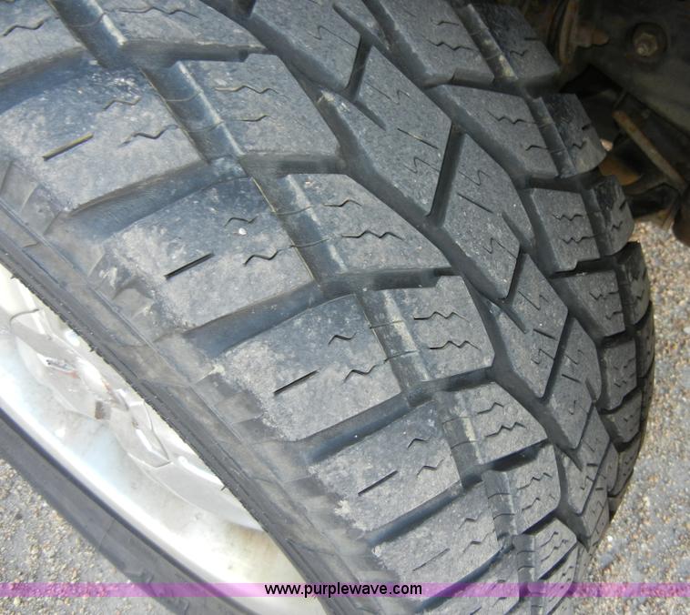 image for item 2386 2001 Chevrolet Tahoe LT K1500 SUV