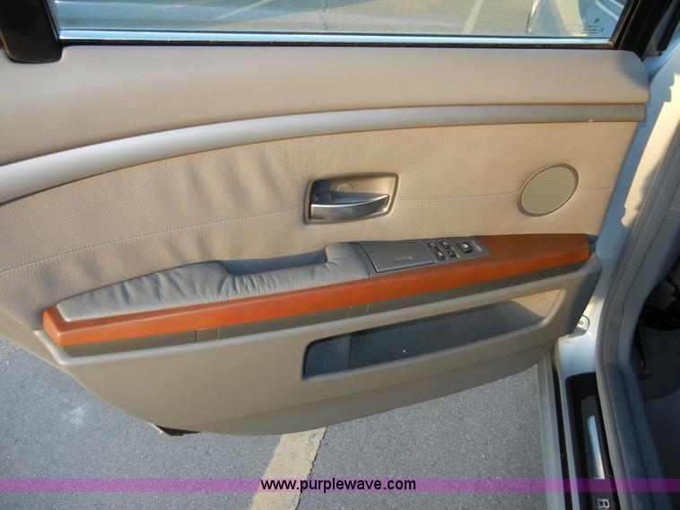 image for item 2387 2002 BMW 745Li