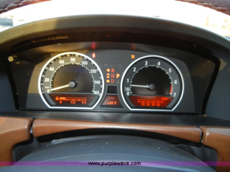 image for item 2387 2002 BMW 745Li