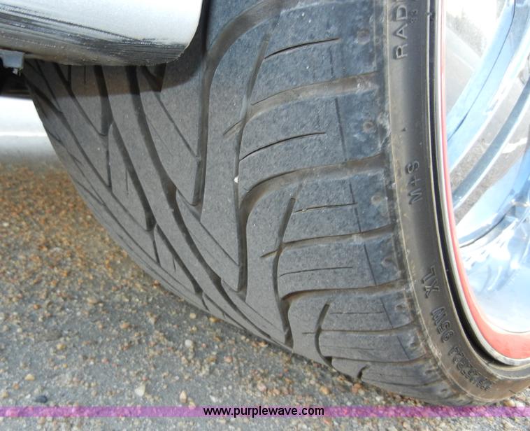 image for item 2387 2002 BMW 745Li