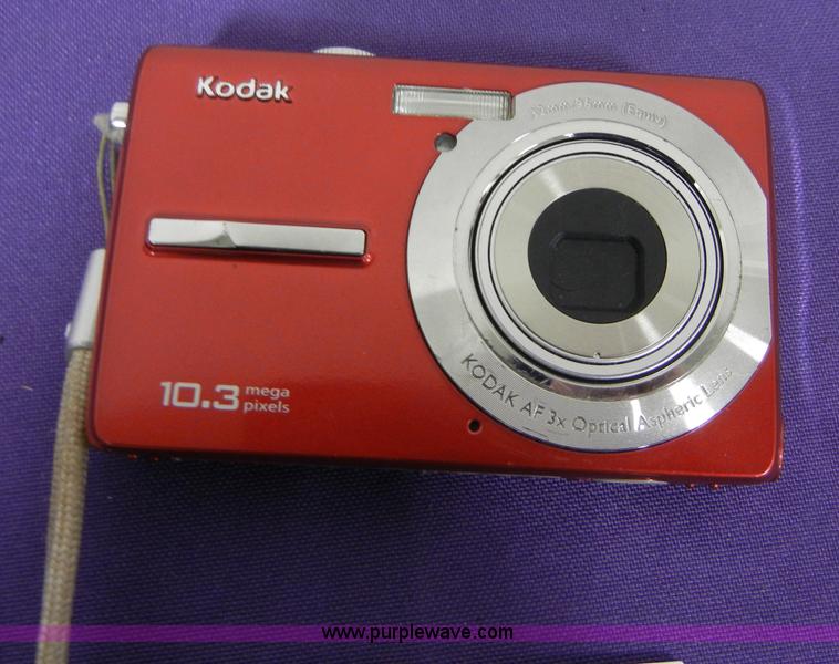 image for item 2395 Kodak MD1063 digital camera