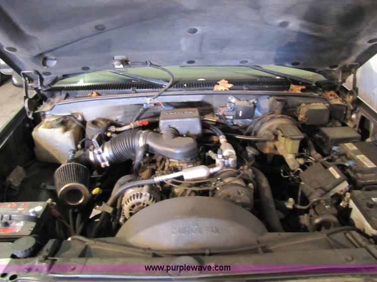 image for item 5163 1999 Chevrolet Tahoe