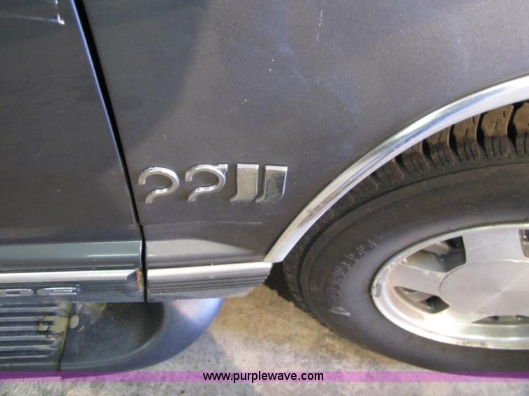 image for item 5163 1999 Chevrolet Tahoe