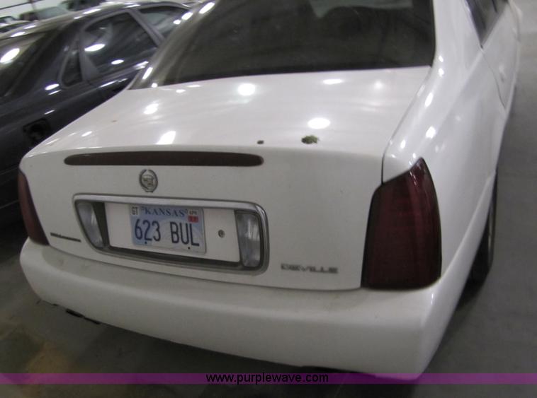 image for item 5321 2000 Cadillac DeVille