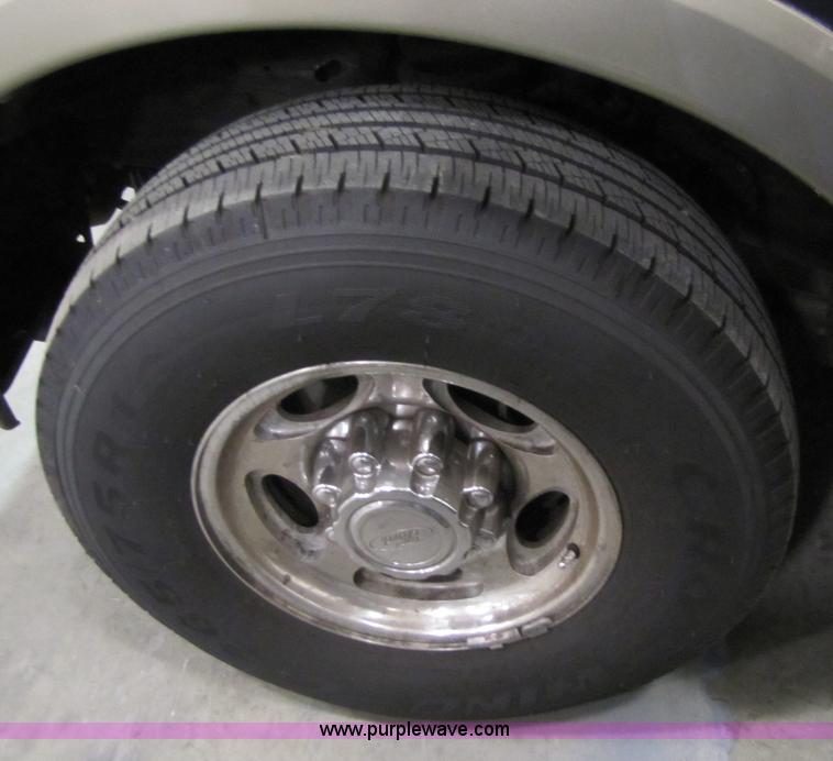 image for item 5322 2000 Ford Excursion Limited SUV