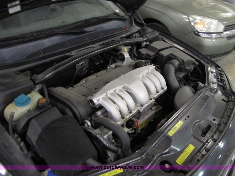 image for item 5323 1999 Volvo S80