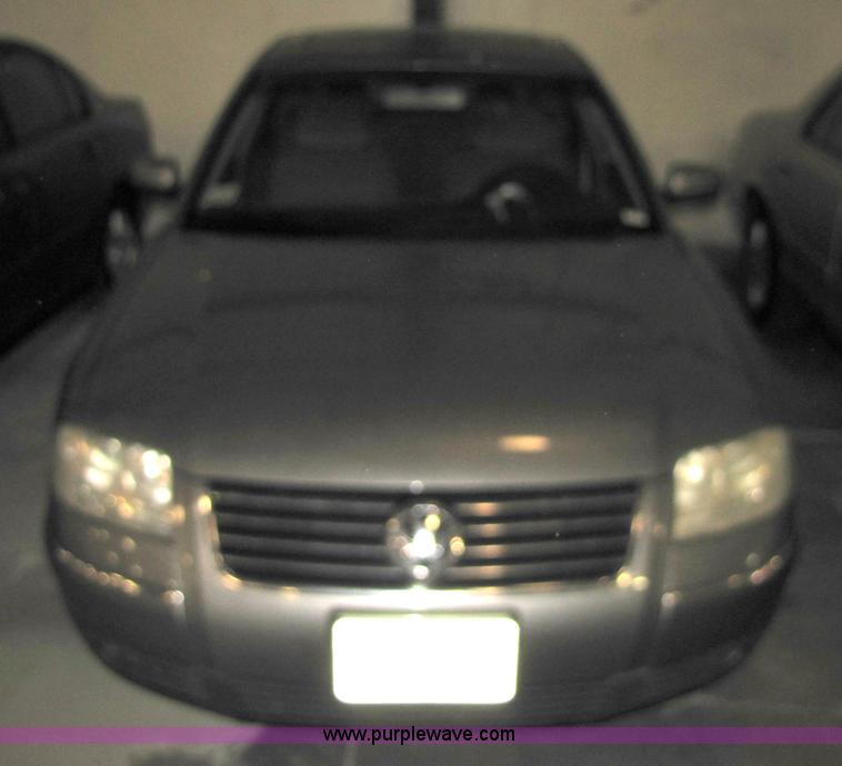 image for item 5324 2002 VW Passat GLS