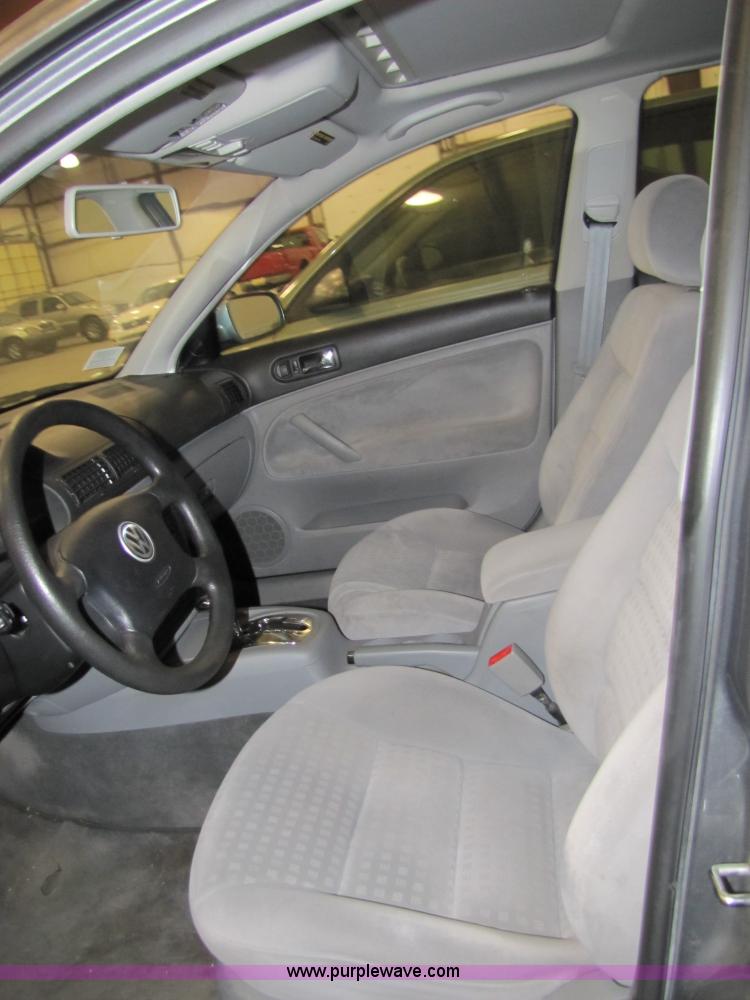 image for item 5324 2002 VW Passat GLS