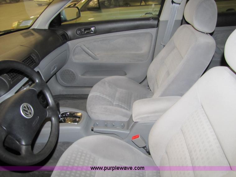 image for item 5324 2002 VW Passat GLS