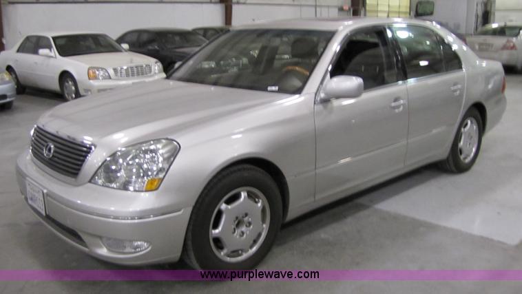 image for item 5325 2002 Lexus LS 430 Non-repairable certificate, parts only