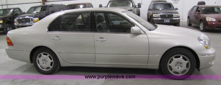 image for item 5325 2002 Lexus LS 430 Non-repairable certificate, parts only