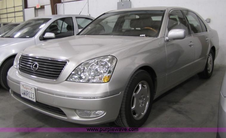 image for item 5325 2002 Lexus LS 430 Non-repairable certificate, parts only