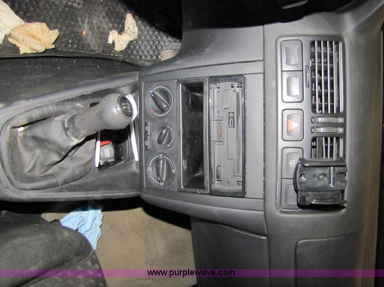 image for item 5327 2003 VW Jetta GL