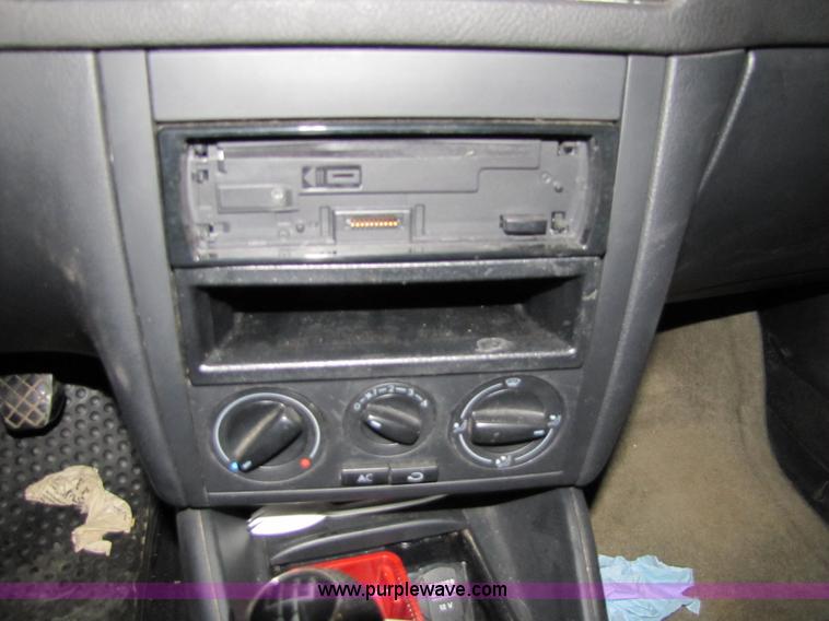 image for item 5327 2003 VW Jetta GL