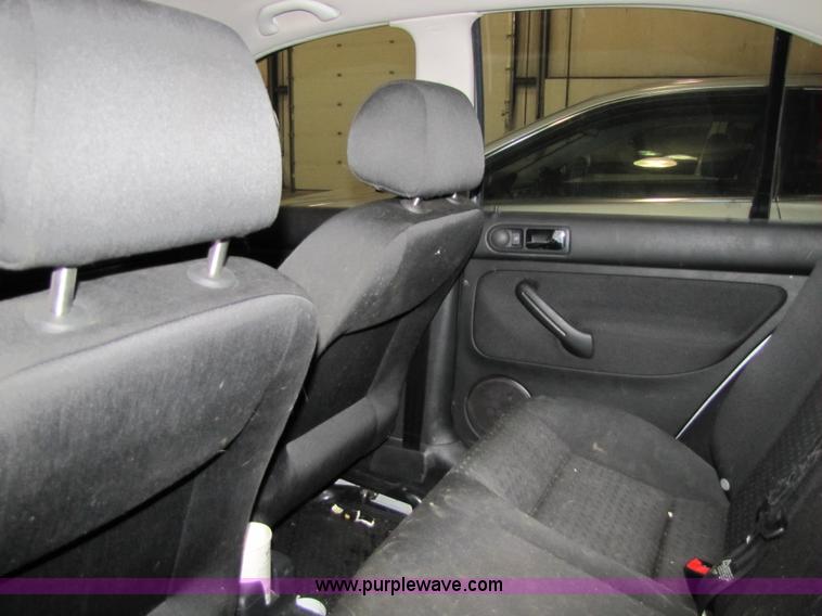 image for item 5327 2003 VW Jetta GL