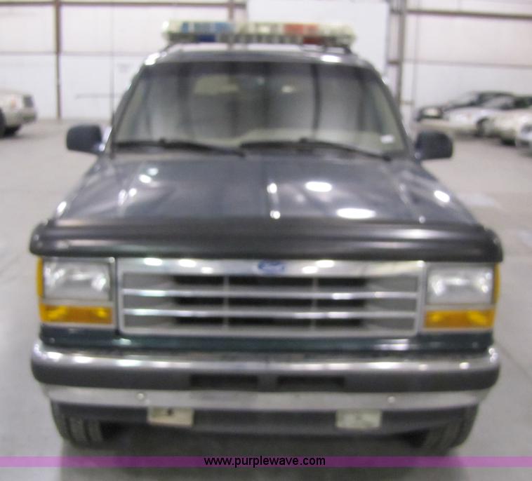 image for item 5329 1994 Ford Explorer XLT SUV