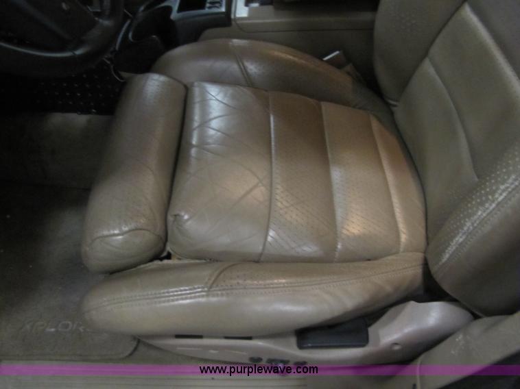 image for item 5329 1994 Ford Explorer XLT SUV