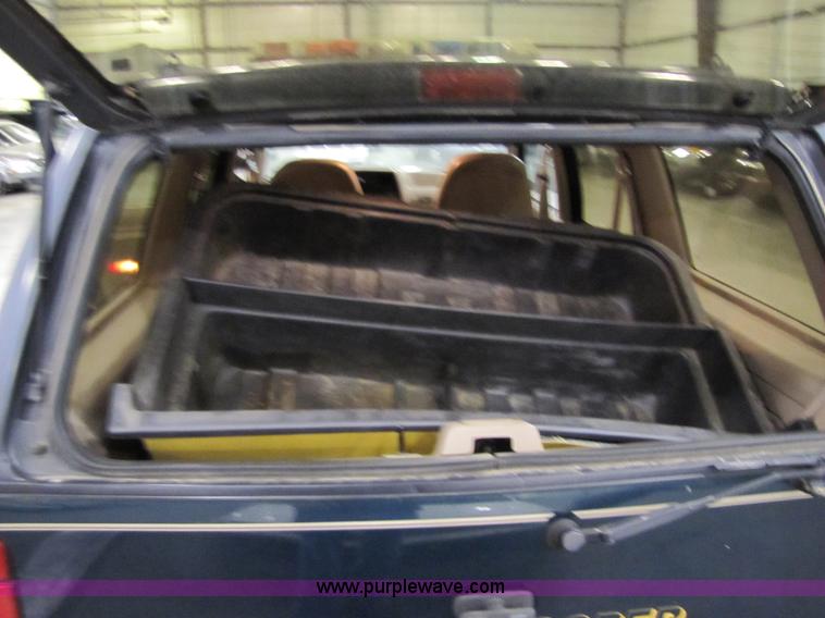 image for item 5329 1994 Ford Explorer XLT SUV