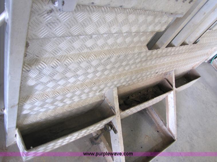 image for item 1014 Barrett aluminum headache rack