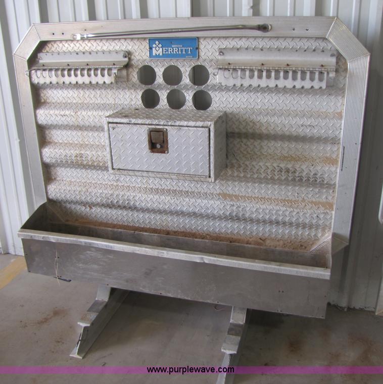 image for item 1015 Merritt aluminum headache rack