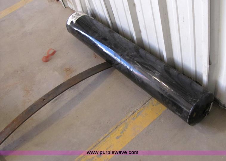 image for item 1016 Assorted International semi parts